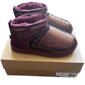 NEW In Box UGG Wild Grape Sequined Ultra Mini Mirror Ball Boot Size 5